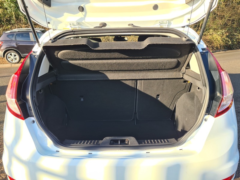 Used Ford Fiesta 2015 for sale - 77228027: Photo 12