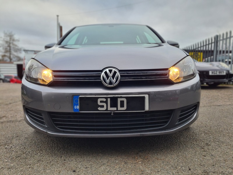 Used Volkswagen Golf 2010 for sale - 77968105: Photo 2