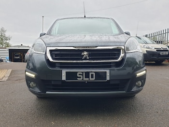 Used Peugeot Partner 2018 for sale - 75516536: Photo