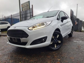 Used Ford Fiesta 2016 for sale - 76510442: Photo