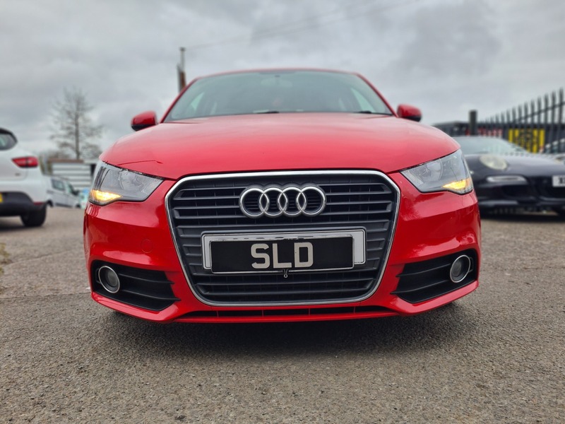 Used Audi A1 2013 for sale - 78097641: Photo 2