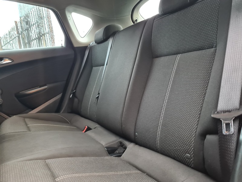Used Vauxhall Astra 2013 for sale - 77535640: Photo 12