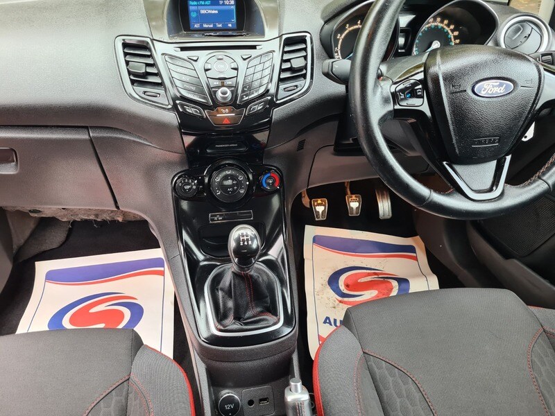 Used Ford Fiesta 2016 for sale - 76430594: Photo 15