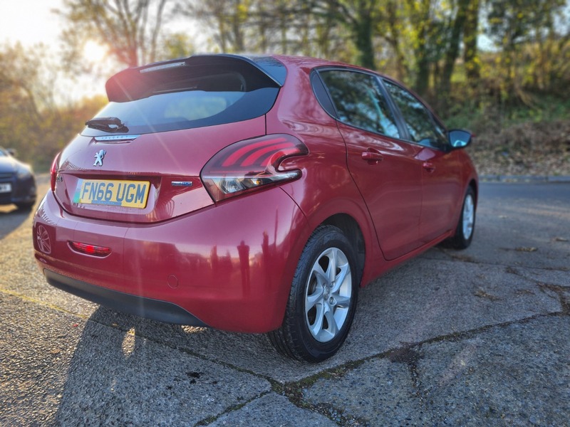 Used Peugeot 208 2016 for sale - 76643143: Photo 5