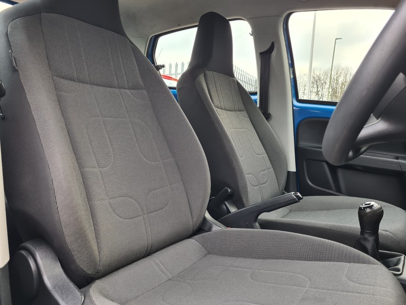 Used Volkswagen up! 2015 for sale - 77007861: Photo 9