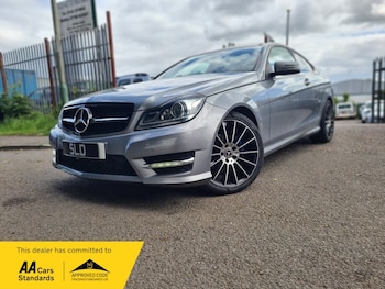 Used Mercedes-Benz C Class 2015 for sale - 78819896: Photo