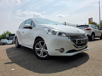 Used Peugeot 208 2012 for sale - 79314342: Photo