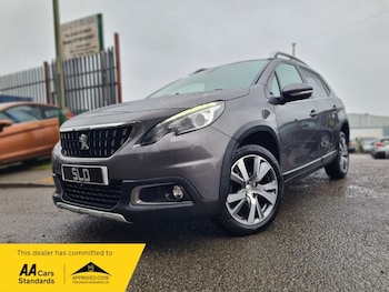 Used Peugeot 2008 2017 for sale - 77681499: Photo