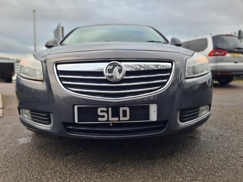 Used Vauxhall Insignia 2013 for sale - 77250965: Photo 2