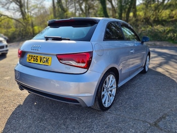 Used Audi A1 2017 for sale - 76784620: Photo