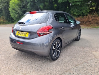 Used Peugeot 208 2019 for sale - 75445061: Photo