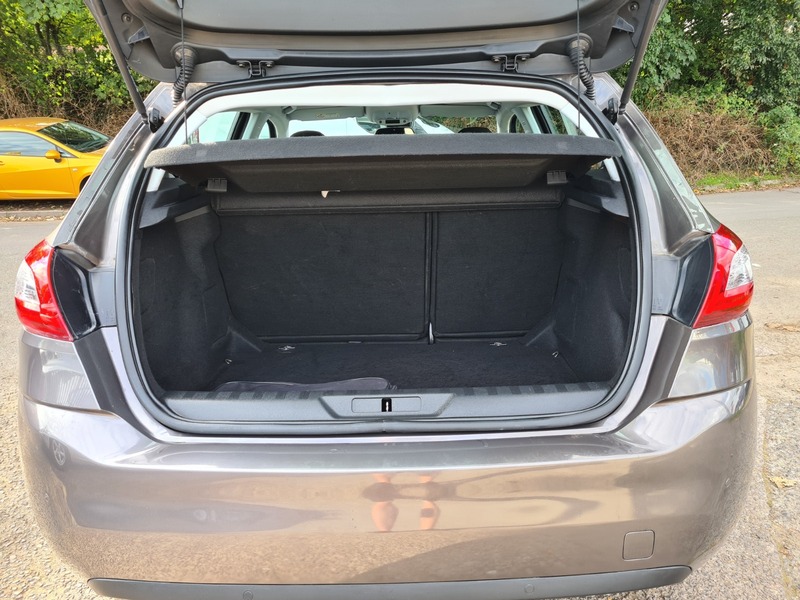 Used Peugeot 308 2015 for sale - 76185853: Photo 13