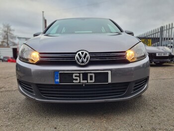 Used Volkswagen Golf 2010 for sale - 77821774: Photo