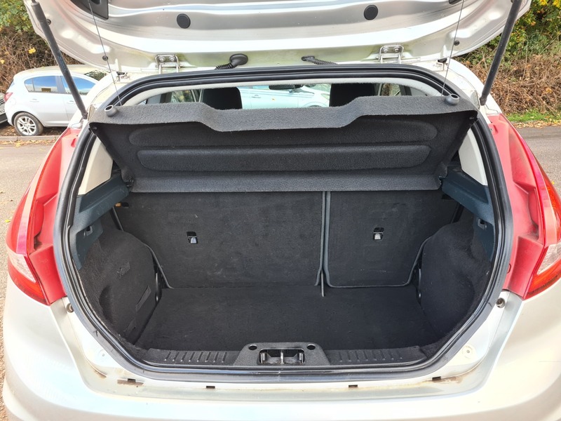 Used Ford Fiesta 2012 for sale - 76334146: Photo 12