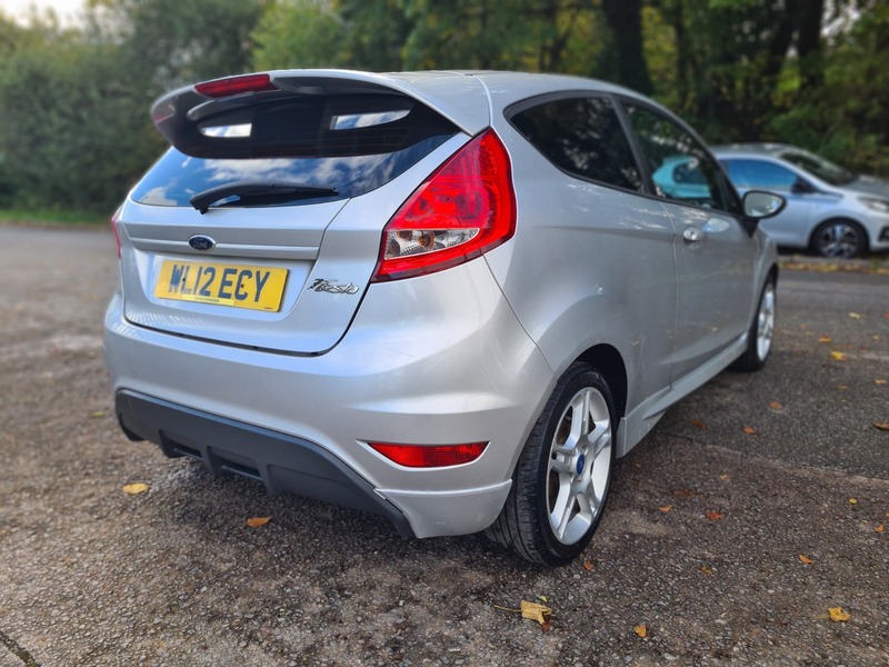 Used Ford Fiesta 2012 for sale - 76334146: Photo 9