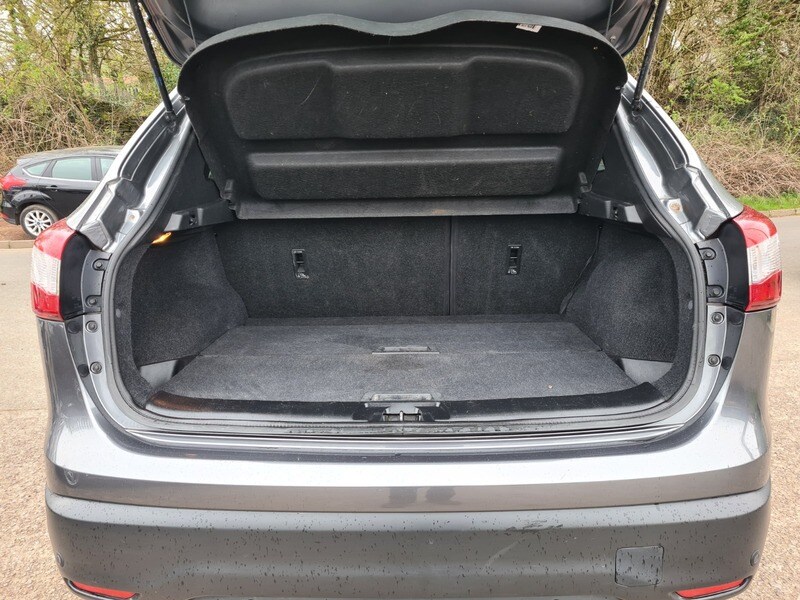 Used Nissan Qashqai 2015 for sale - 78201355: Photo 13