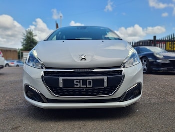 Used Peugeot 208 2019 for sale - 75243185: Photo
