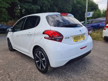 Used Peugeot 208 2019 for sale - 75243185: Photo