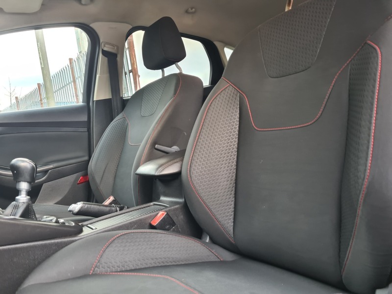 Used Ford Focus 2015 for sale - 77465401: Photo 15