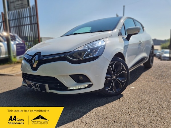 Used Renault Clio 2018 for sale - 74986075: Photo 1
