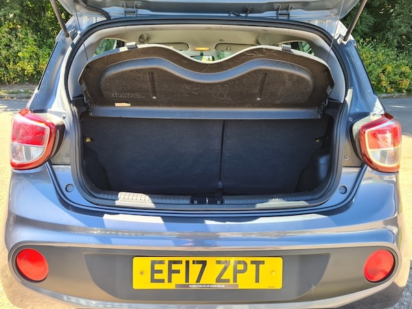 Used Hyundai i10 2017 for sale - 75098529: Photo 12