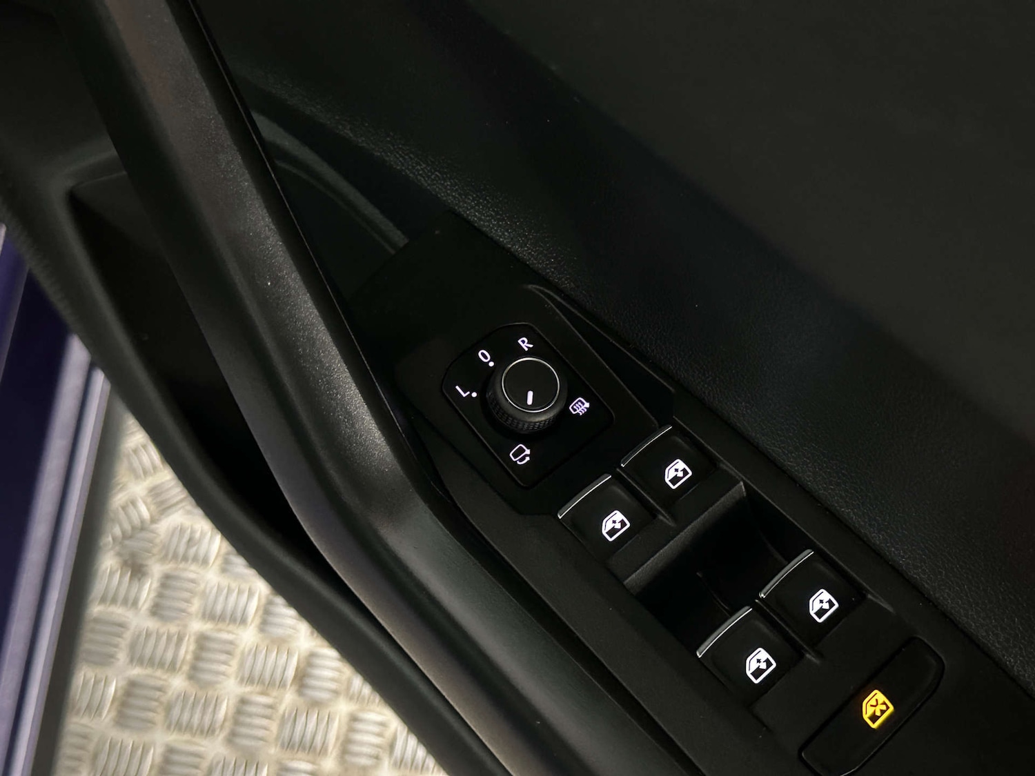 Used Volkswagen Polo 2023 for sale - 77590699: Photo 33