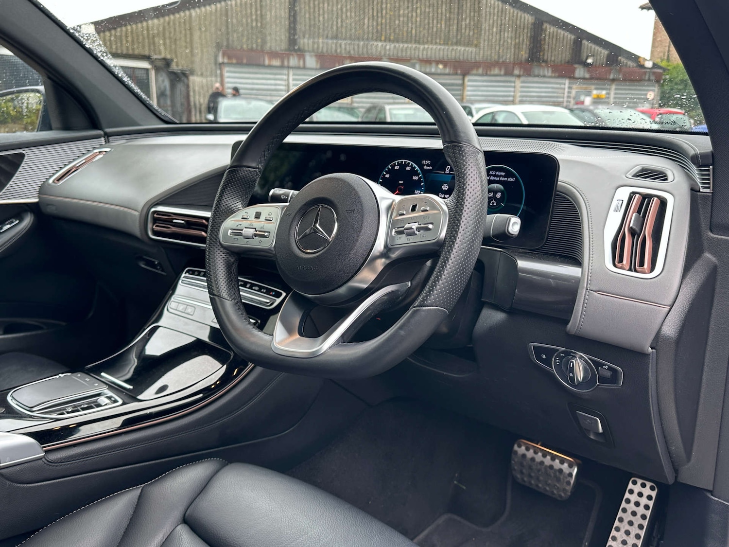 Used Mercedes-Benz EQC 2022 for sale - 77717739: Photo 3