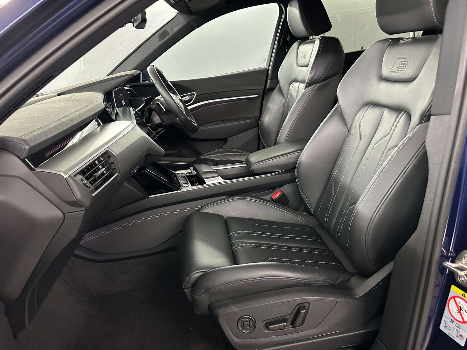 Used Audi e-tron 2021 for sale - 77590702: Photo 12