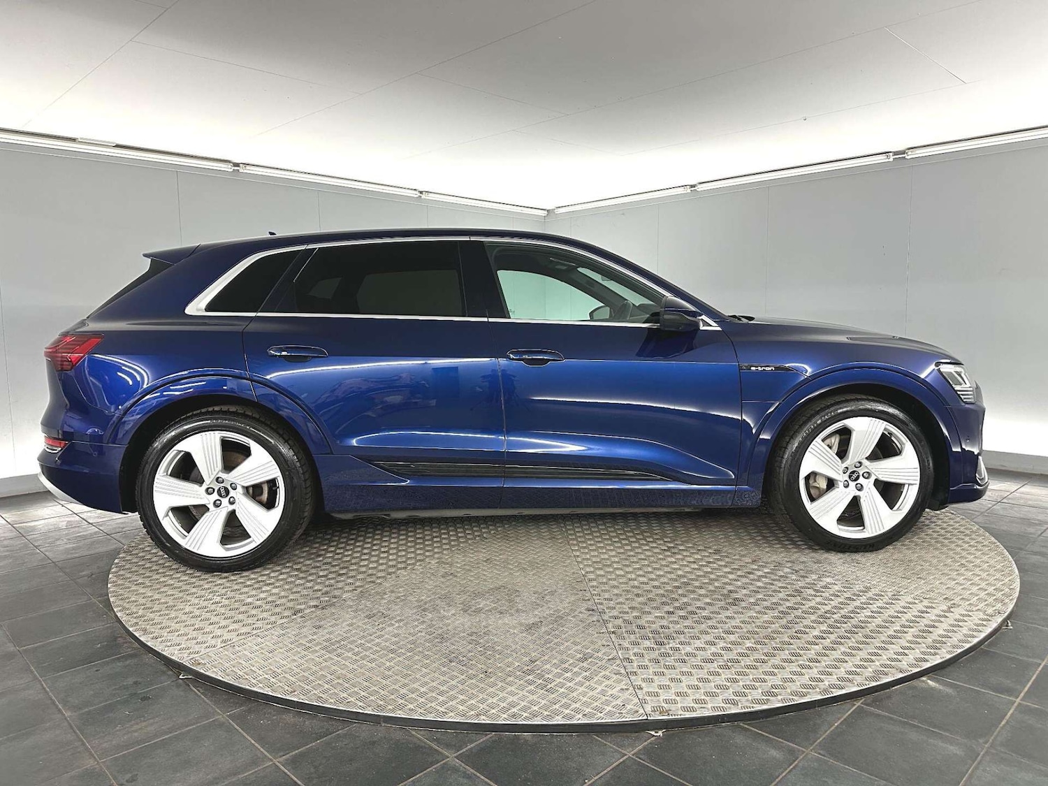 Used Audi e-tron 2021 for sale - 77590702: Photo 8