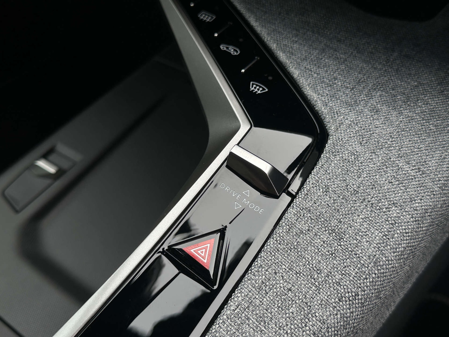 Used Peugeot 3008 2025 for sale - 78198784: Photo 37