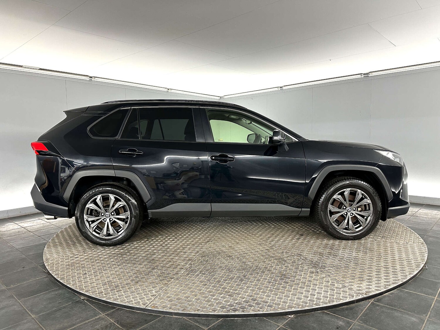 Used Toyota RAV4 2022 for sale - 77759652: Photo 10