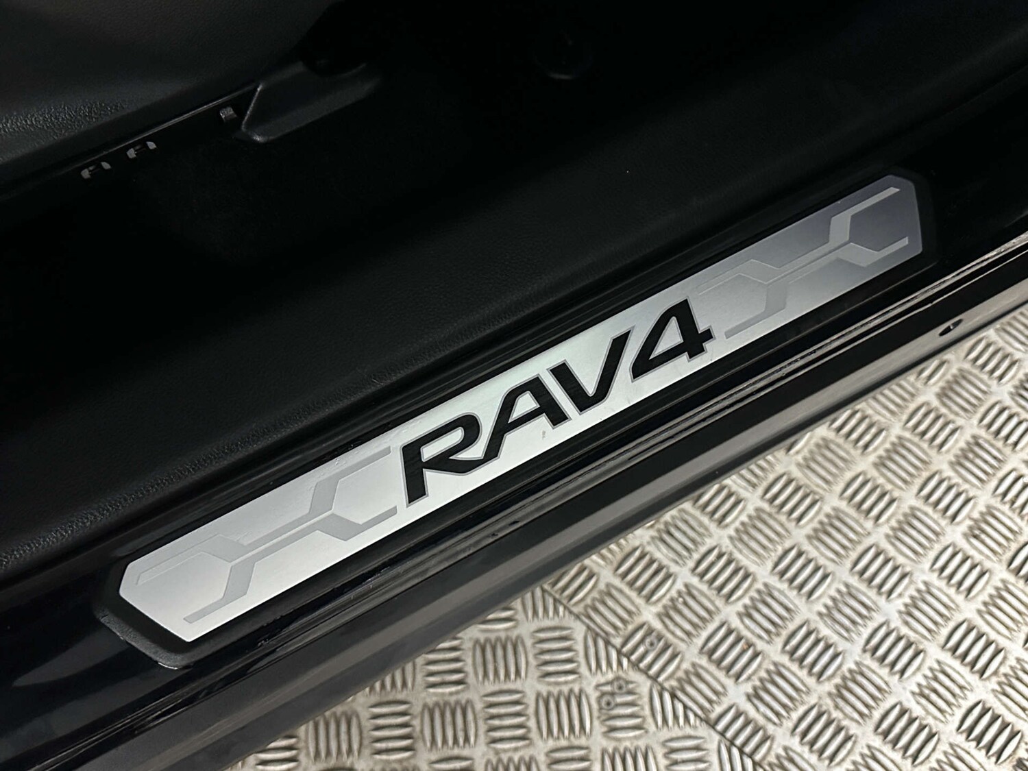 Used Toyota RAV4 2022 for sale - 77759652: Photo 17