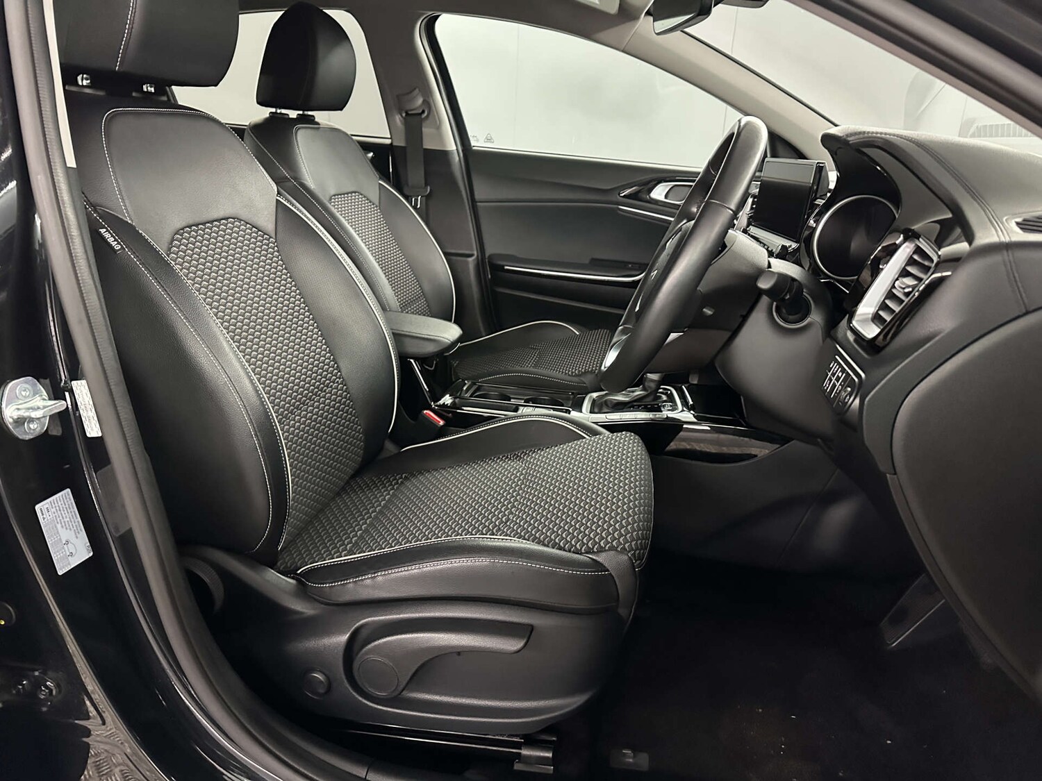 Used Kia XCeed 2023 for sale - 77759697: Photo 10