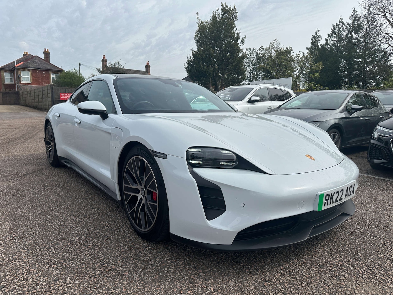 Used Porsche Taycan 2022 for sale - 78179616: Photo 1