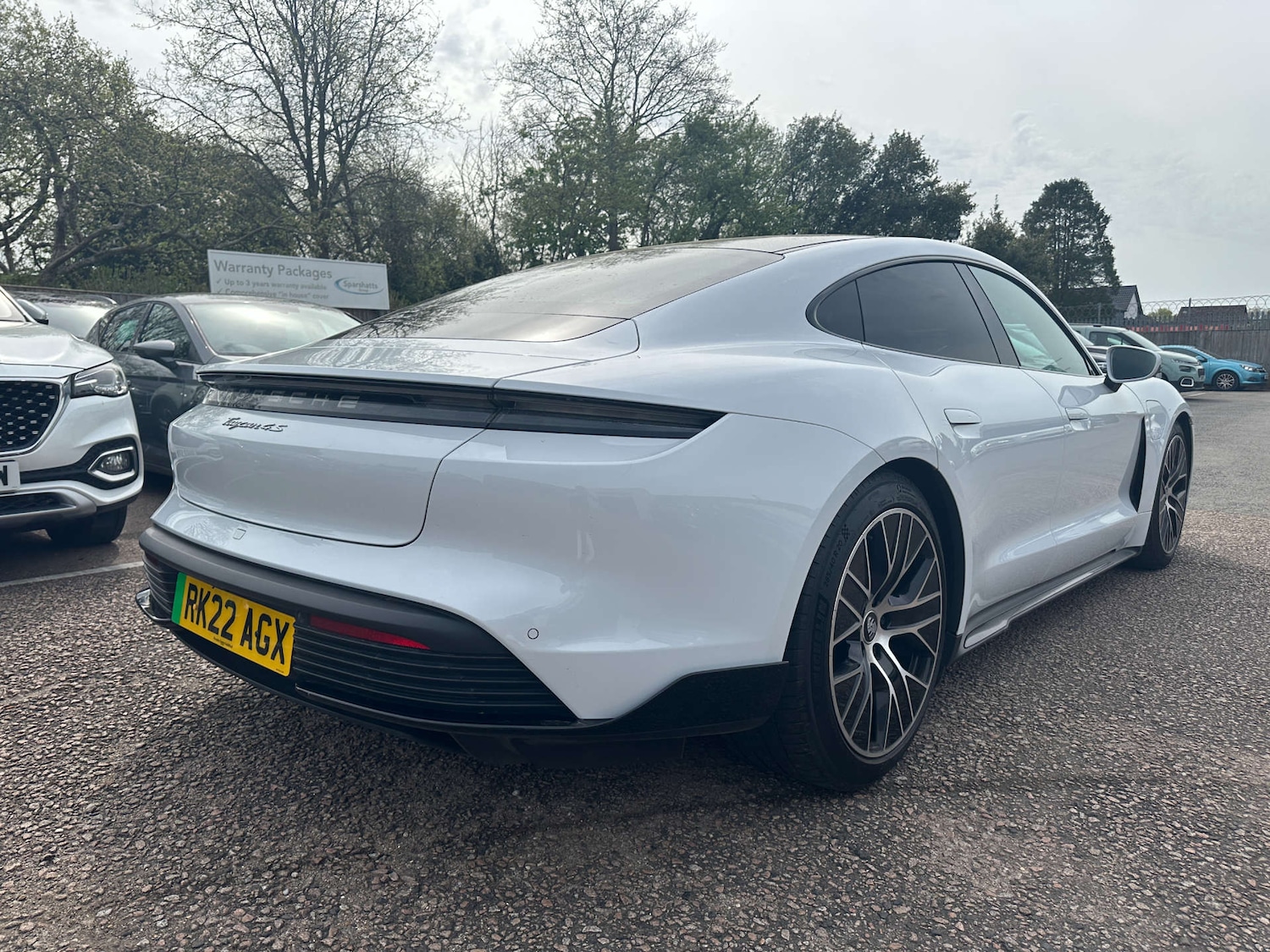 Used Porsche Taycan 2022 for sale - 78179616: Photo 4