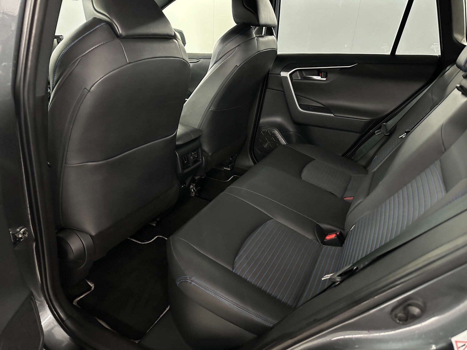 Used Toyota RAV4 2022 for sale - 77590767: Photo 14