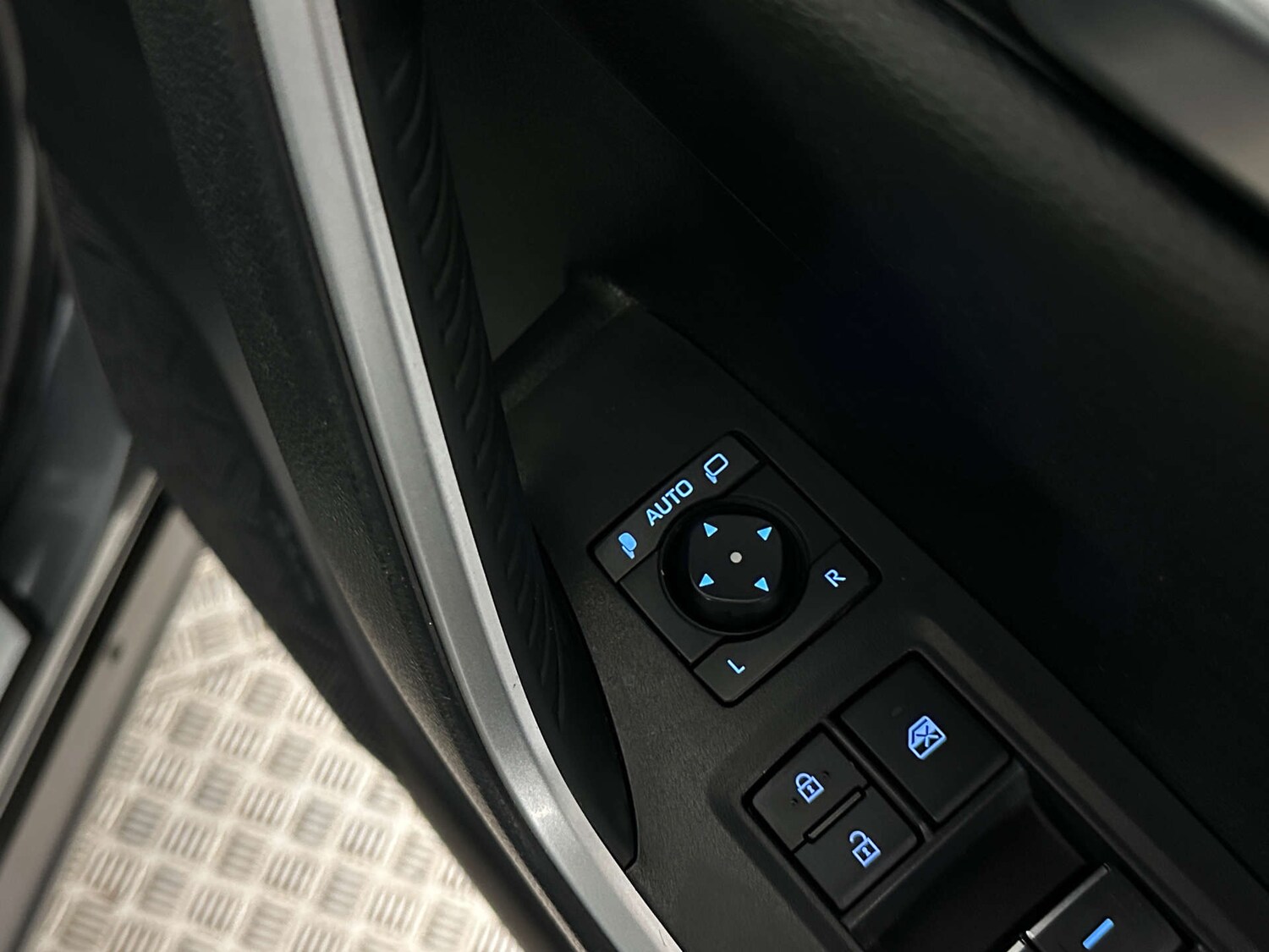 Used Toyota RAV4 2022 for sale - 77590767: Photo 35