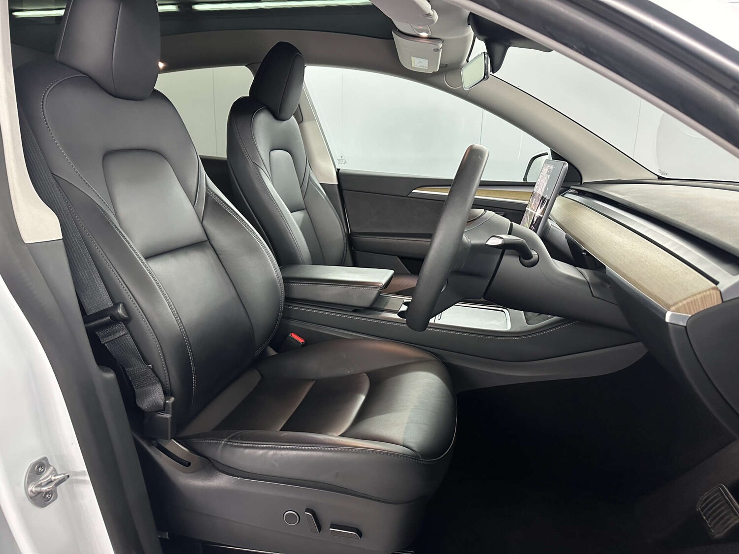 Used Tesla Model Y 2023 for sale - 77590740: Photo 10