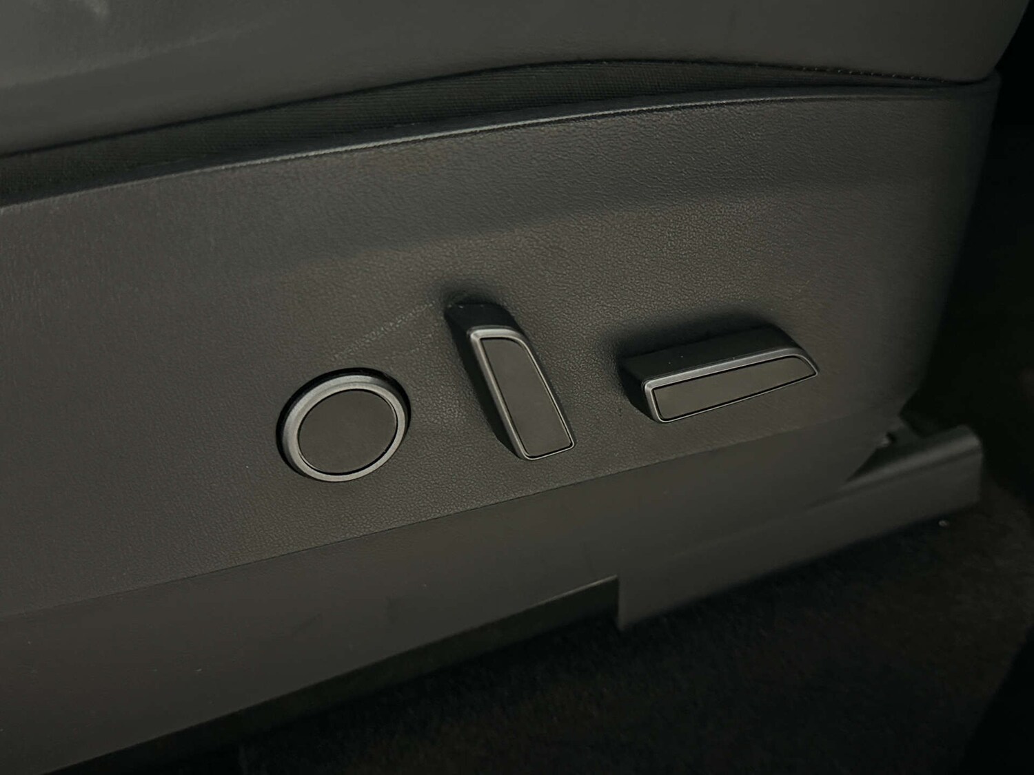 Used Tesla Model Y 2023 for sale - 77590740: Photo 28