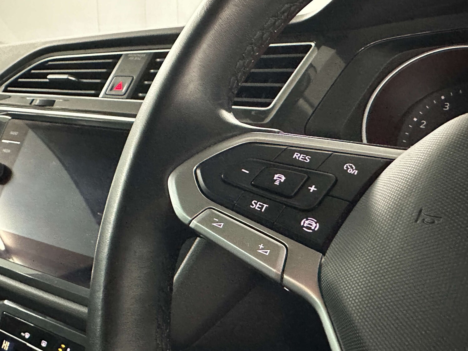 Used Volkswagen Tiguan 2021 for sale - 77590795: Photo 18