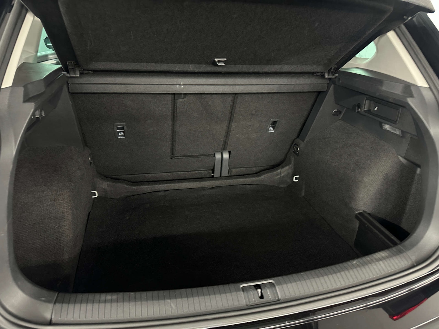 Used Volkswagen Tiguan 2021 for sale - 77590795: Photo 33