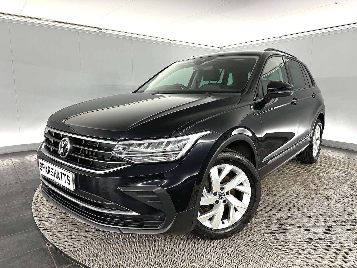 Used Volkswagen Tiguan 2021 for sale - 77590795: Photo 5