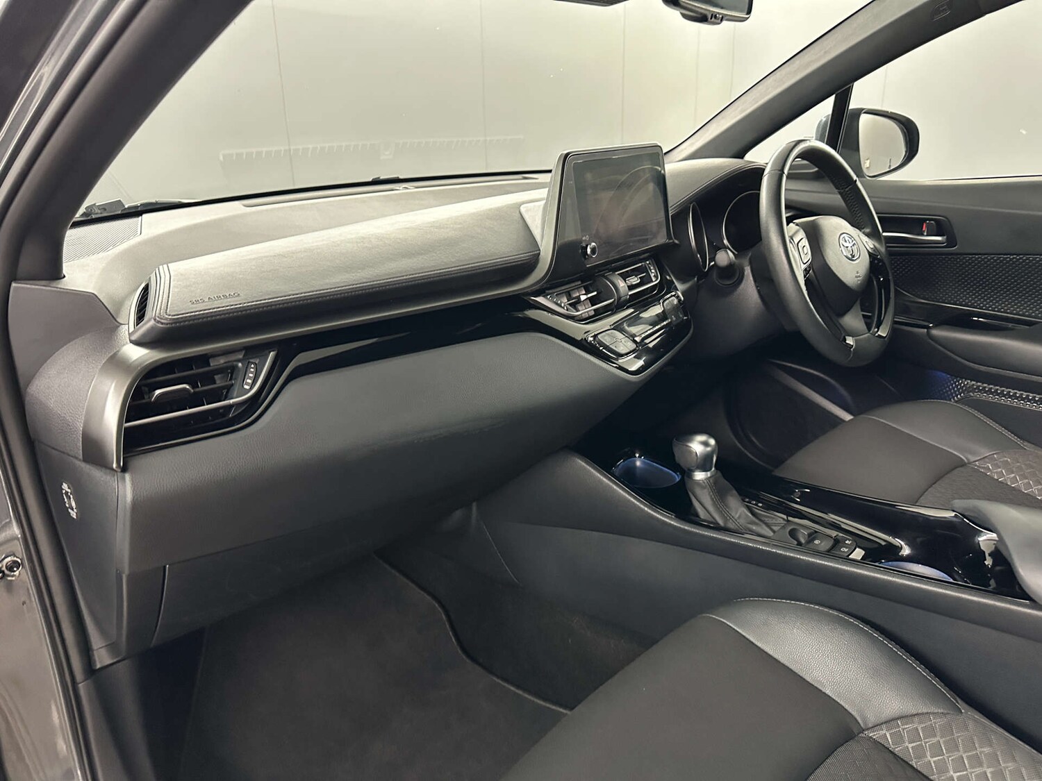 Used Toyota C-HR 2022 for sale - 77590726: Photo 11