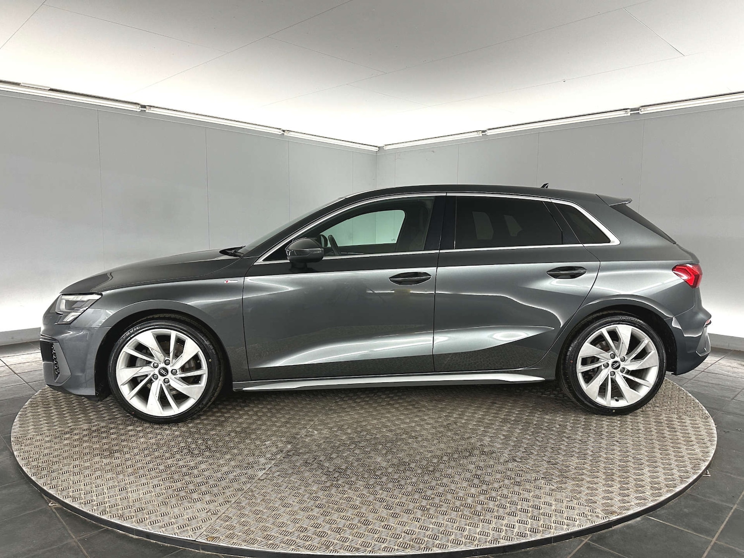 Used Audi A3 2020 for sale - 77590741: Photo 4