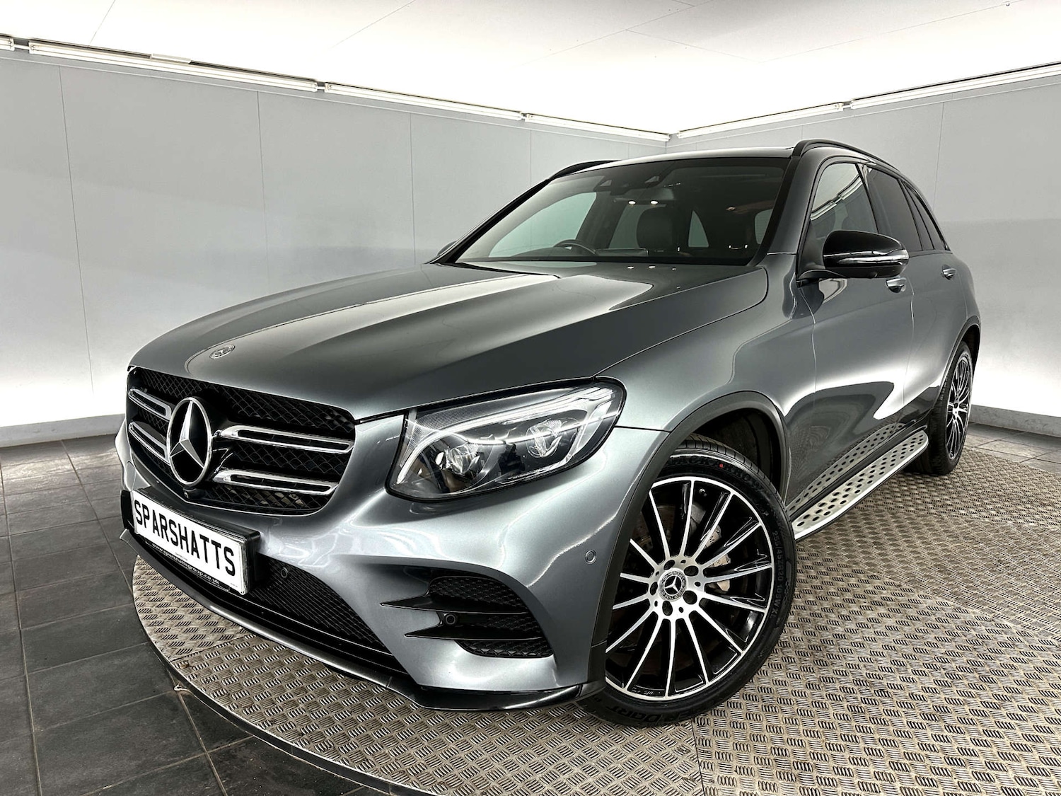 Used Mercedes-Benz GLC 2019 for sale - 77590773: Photo 3