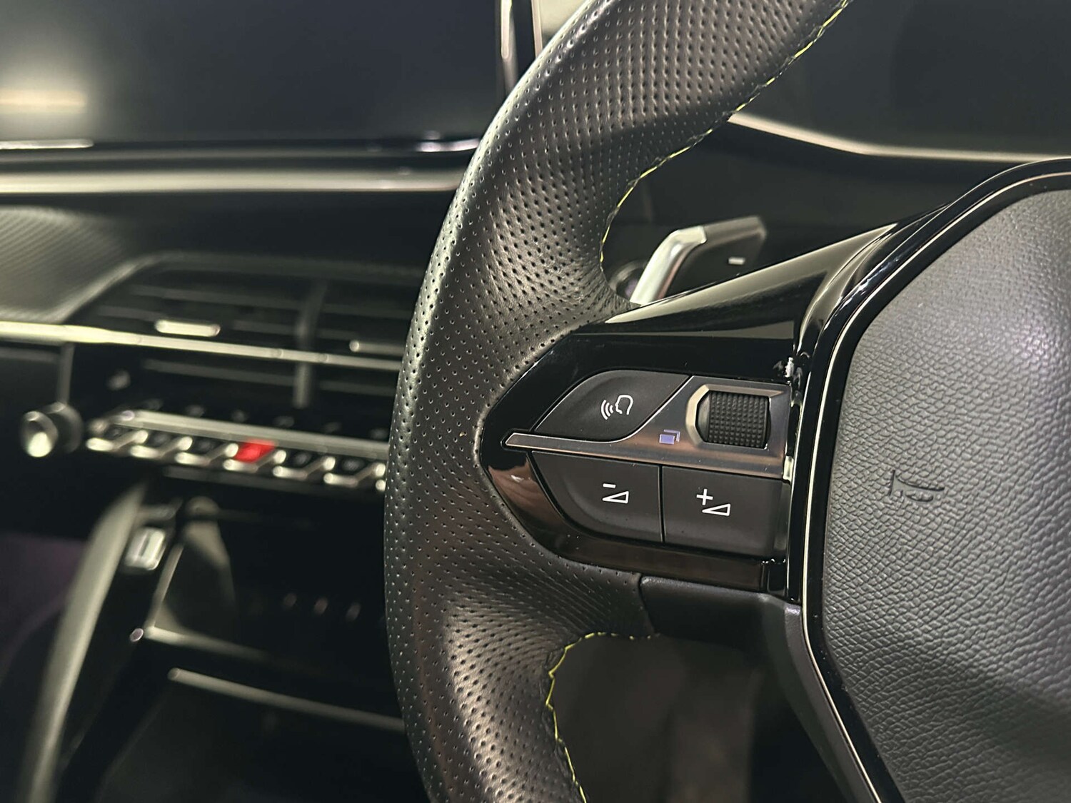 Used Peugeot 2008 2023 for sale - 77905729: Photo 19