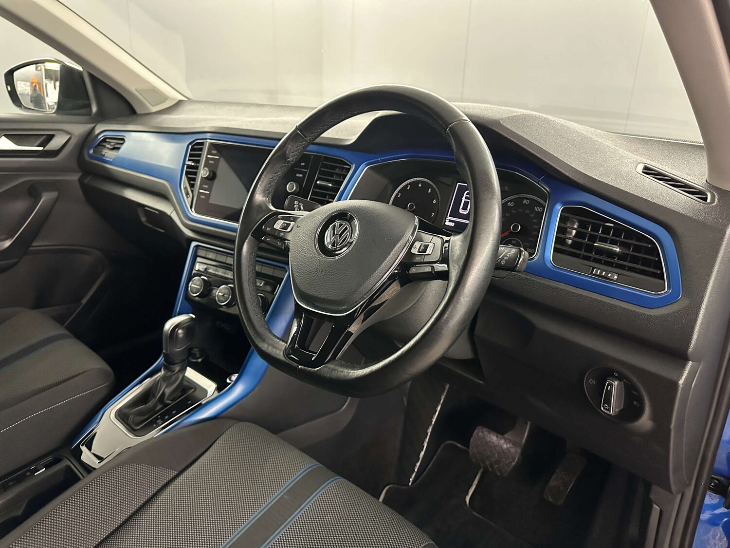 Used Volkswagen T-Roc 2020 for sale - 77590815: Photo 11