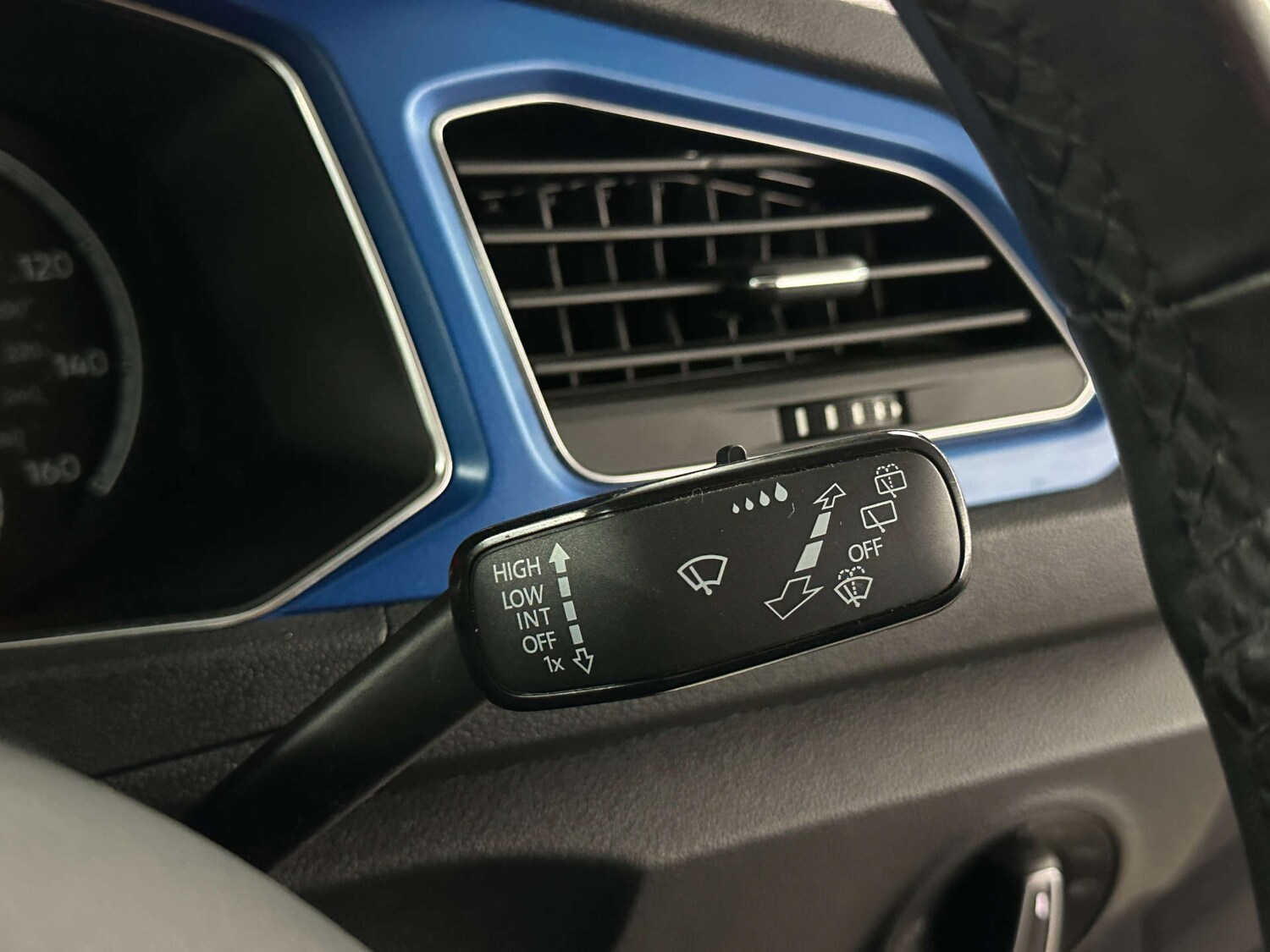 Used Volkswagen T-Roc 2020 for sale - 77590815: Photo 29