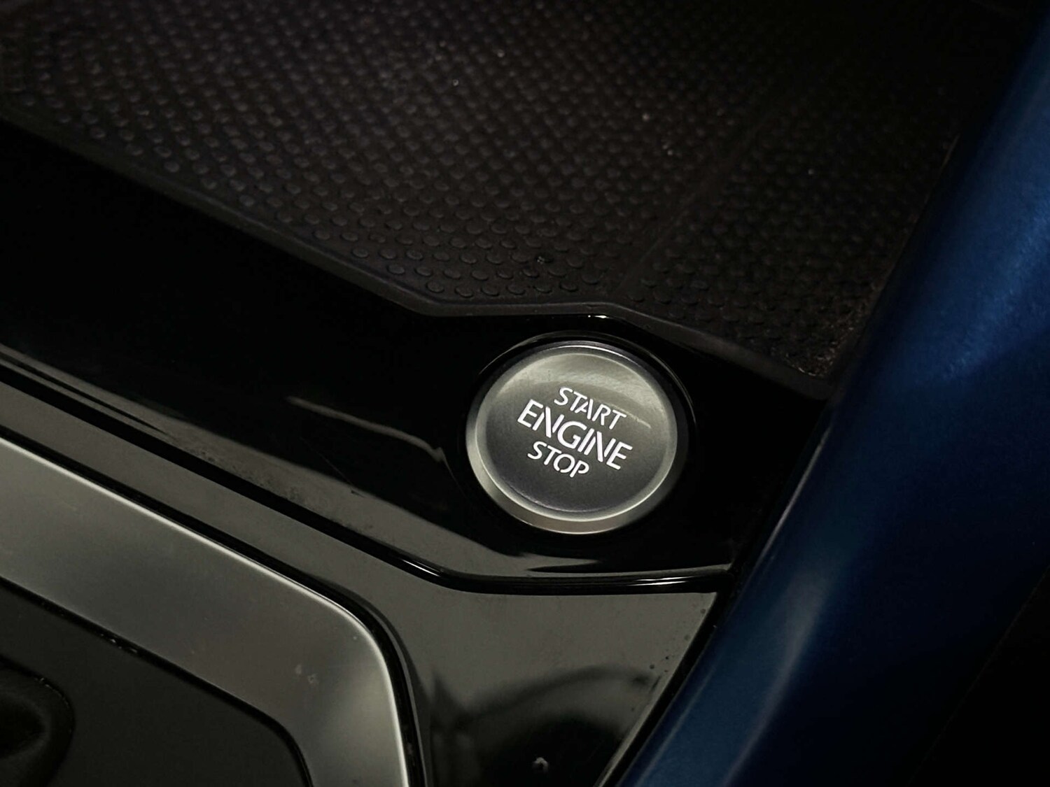 Used Volkswagen T-Roc 2020 for sale - 77590815: Photo 33