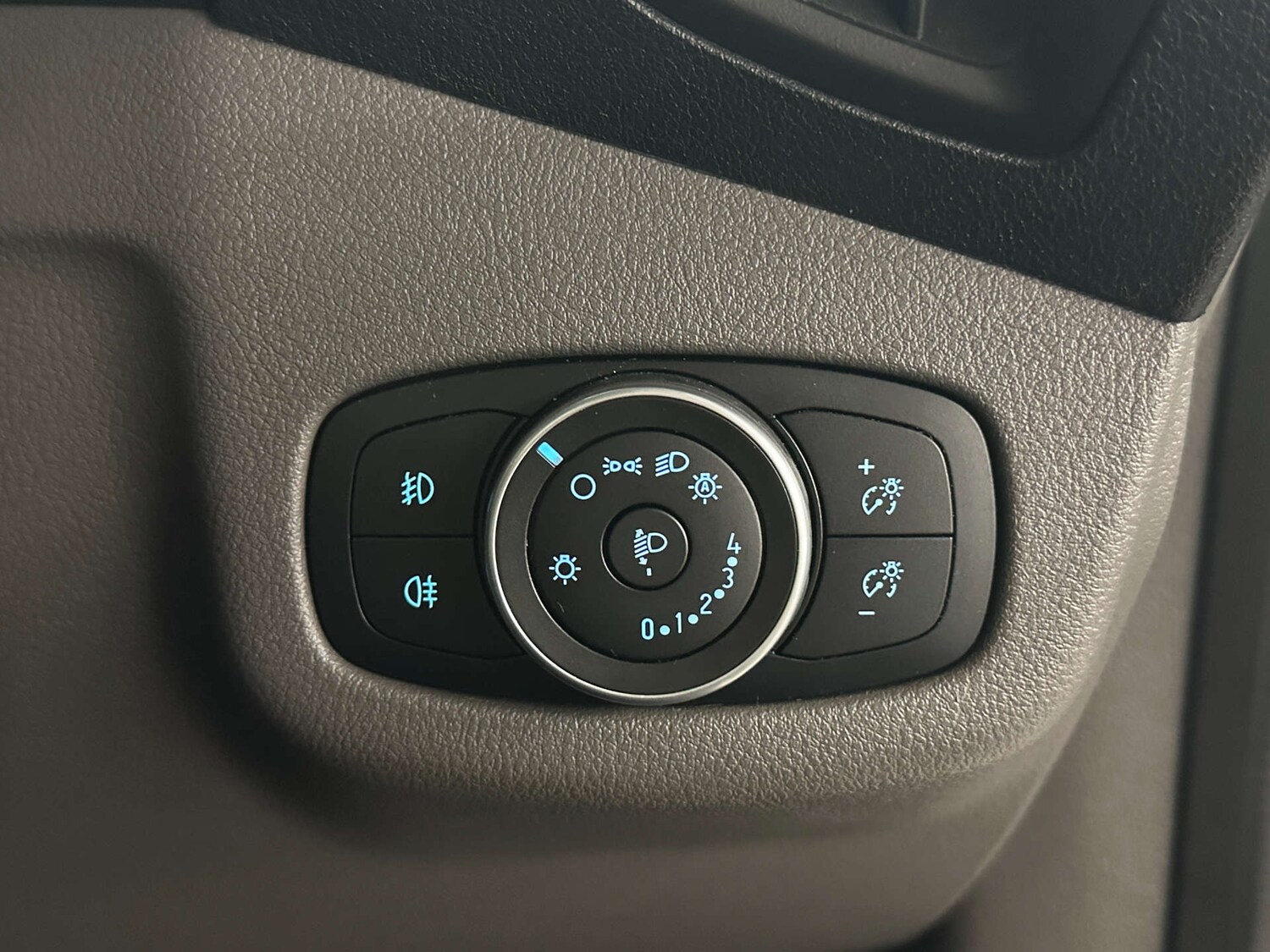 Used Ford Grand Tourneo Connect 2019 for sale - 77590720: Photo 23